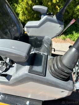 Minibagr s kabinou, 1800 kg, motor Kubota, Mimoosý, RP - 3