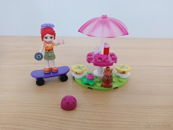 Lego Friends 41426 - Kavárna v městečku Heart Lake - 3