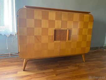 Bufet Jindřich Halabala 40.léta UP závody - 3