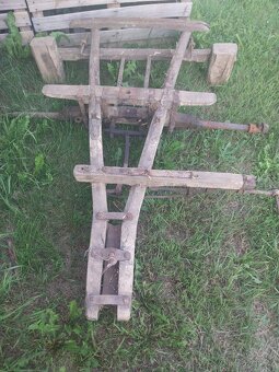 Loukoťové kolo a přední nápravy od žebřiňáku - 3