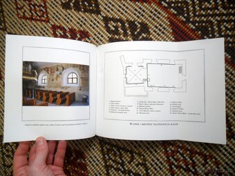 Kostel sv. Mik. ve Starém Svojanově rozfoceno 12 x - 3