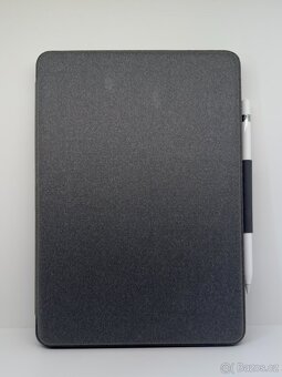 iPad 7. gen 32GB + Apple Pencil 1 + Logitech Combo Touch - 3