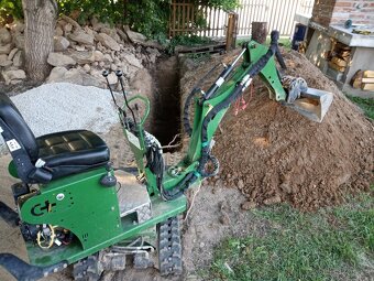 Mini bagr české výroby - 3