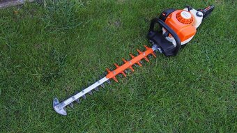 Plotostřih stihl hs82r top stavu - 3