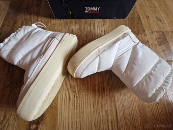 Snehule Tommy Jeans, vel. 38, bile, kremove - 3