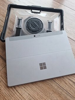 Microsoft Surface Go1 - 3