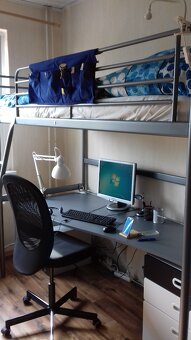 palandy Ikea se stolem - 3