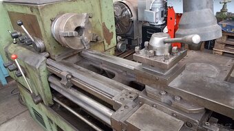 Univerzální soustruh 16K20 - 3