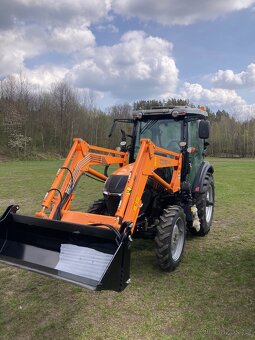 Traktor TIGER 904 - 3