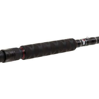 13 FISHING FATE V3 SPIN + ABU GARCIA - 3