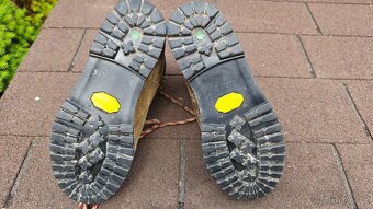 Prodám dámské horské boty La Sportiva - 3