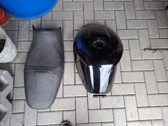 Triumph speed triple 1050 - 3