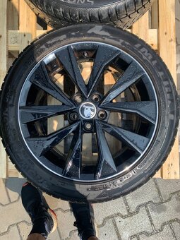 Alu disky ŠKODA RAPID,FABIA R16 (černé orig.) - 3