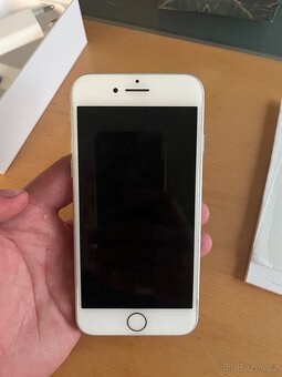 Apple Iphone 8, 64GB - 3