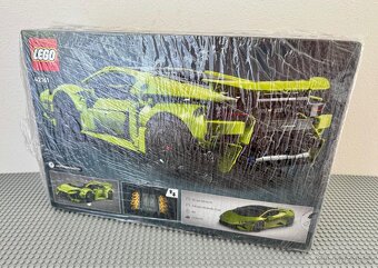 LEGO Technic 42161 - Lamborghini Huracán - 3
