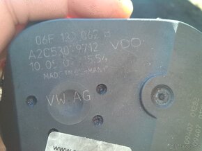 Škrticí klapka VW 06F133062B - 3