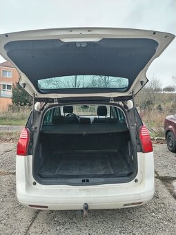 Peugeot 5008 - 3