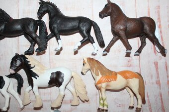 Figurky koní Schleich III - 3