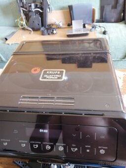 Automaticky kavovar KRUPS ea89 - 3