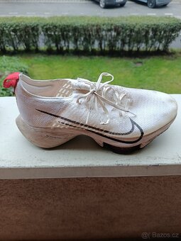 Běžecká obuv Nike Air Zoom Tempo Next% - 3
