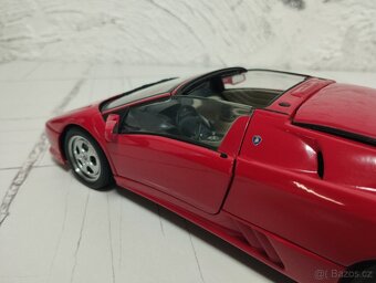 Lamborghini Diablo Roadster 1/18 Autoart - 3