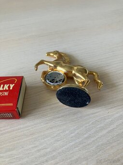 Hodiny tvar koně, růžový porcelán - 3