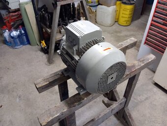 Elektromotor 7,5 KW, 1450 ot. - 3