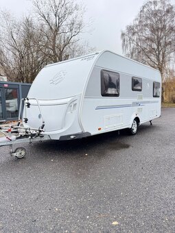 Knaus Sport 500 ~ Francouzská postel - 3