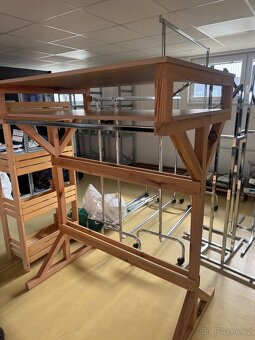 Vybavení prodejny - 3