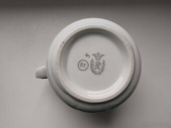 retro hrnek květy - 3