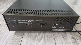 Retro kazetový přehřávač s tunerem - 3