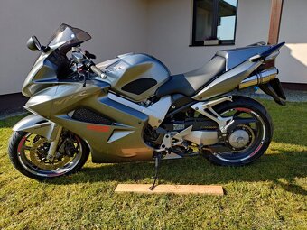 Honda VFR 800 VTEC - 3