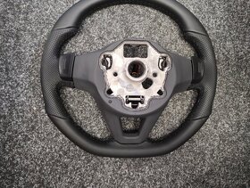 Volkswagen - nový volant, DSG, perfor kůže, multi., výhřev - 3