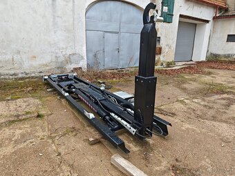Hákový nosič kontejnerů BRÁCHA 10T - 3