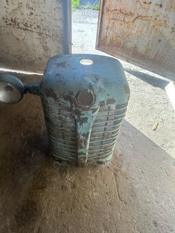 Masky Zetor 25 - 3