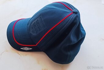 Pánská čepice Umbro - 3