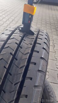 Prodám 2 x letní pneu Uniroyal 205/65/15 - 3