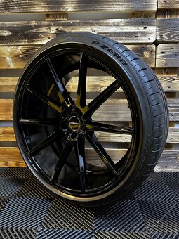 Mercedes Benz S-Klasse W223 - letní ALU Vossen 5x112 R22 - 3