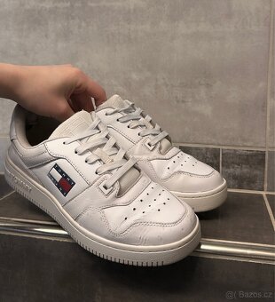 Dámské tenisky Tommy Jeans 39 - 3
