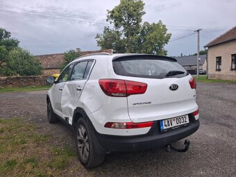 Kia Sportage 2015 bouraná, plně pojizdná - 3
