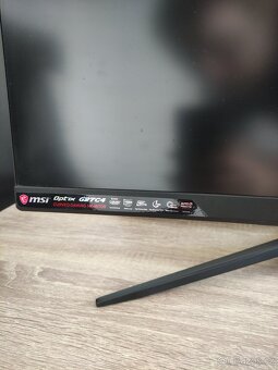 Prohnutý herní monitor 27" MSI Optix G27C4 - 3