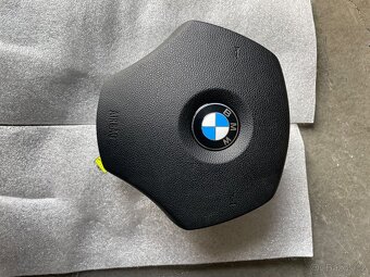 BMW E90 2009 - 3