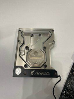 Základní deska GIGABYTE X299 AORUS Gaming 7 - 3