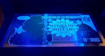 Zlatá investiční bankovka 24kt zlato - 999/1000 Váha 5,8g - 3