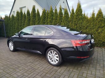 Superb 3, 1.4TSi 110kw Style +, benzín, Čr, Servisní knížka - 3