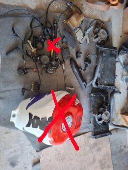 Honda CBR 900 RR sc28 sc 33 dily - 3