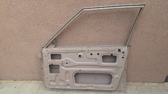 Pravé přední dveře Lancia Delta Prisma - 3