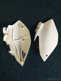 Boční plasty Yamaha - 3