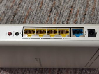 Wi-Fi router Asus RT-N15, 5x Gigabit LAN - 3