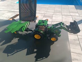 Bruder hasičské auto + John Deere s vleckou - 3